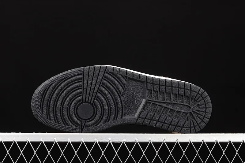 All categories Air Jordan Jordan series basketball shoes Air Jordan 1 High Air Jordan 1 High OG "Hand Crafted" AJ1 Joe 1 color stitching DH3097-001